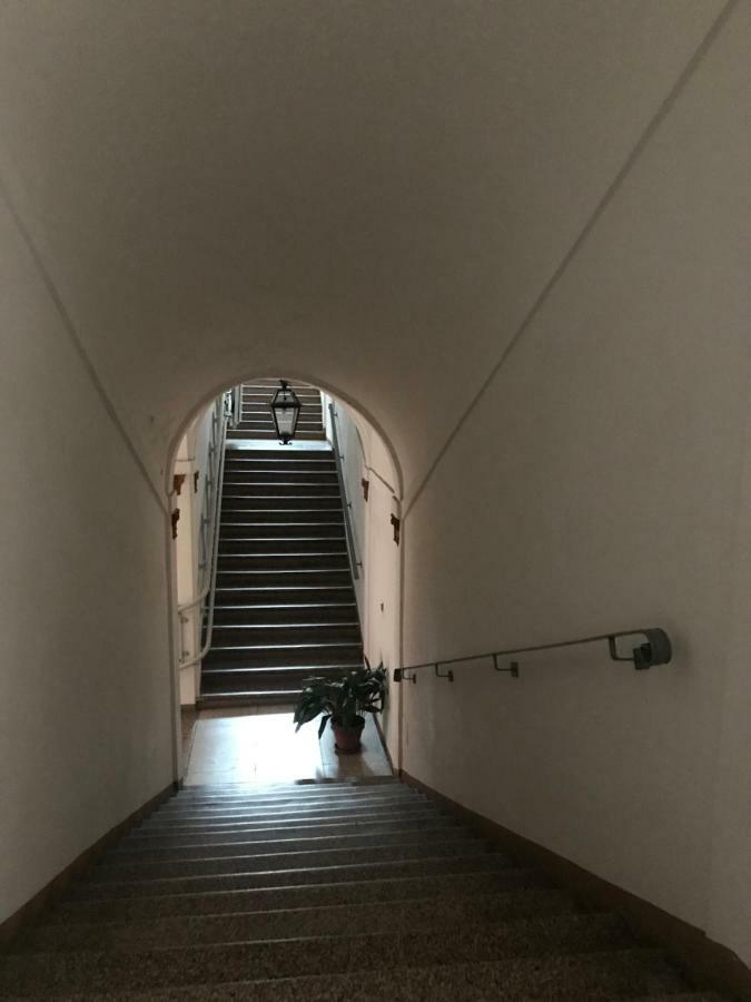 Elena Apartment Ferrara Bagian luar foto